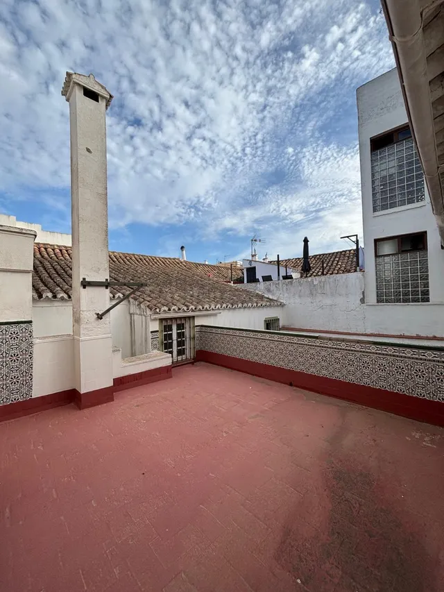 En venta casa a reformar en el centro histórico de San Roque, con local incluido — 3