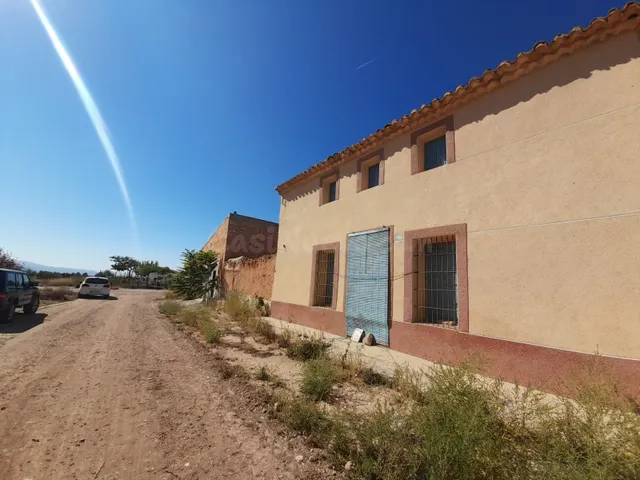 Casa de campo 4 habitaciones 307m² en venta - Jumilla centro