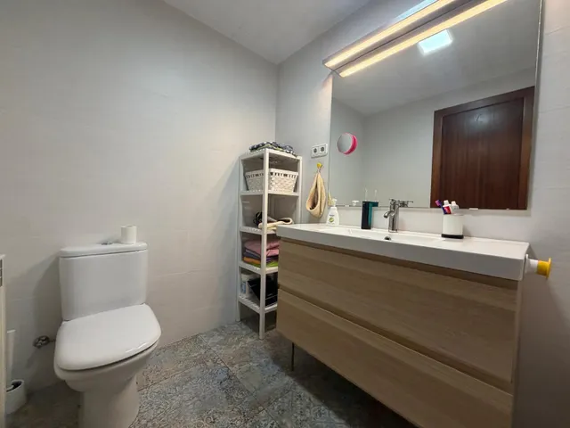 Espectacular piso con dos terrazas en el centro de barberà — 9