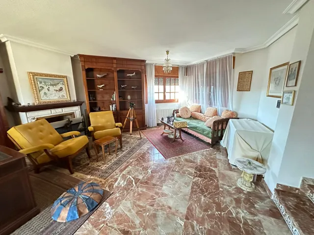 Espectacular chalet en Las Paulinas con vistas despejadas — 5