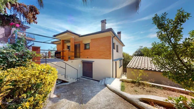 VIVIR ENTRE EL BOSQUE Y EL MAR. UNA CASA PARA DISFRUTAR, DES - foto 2