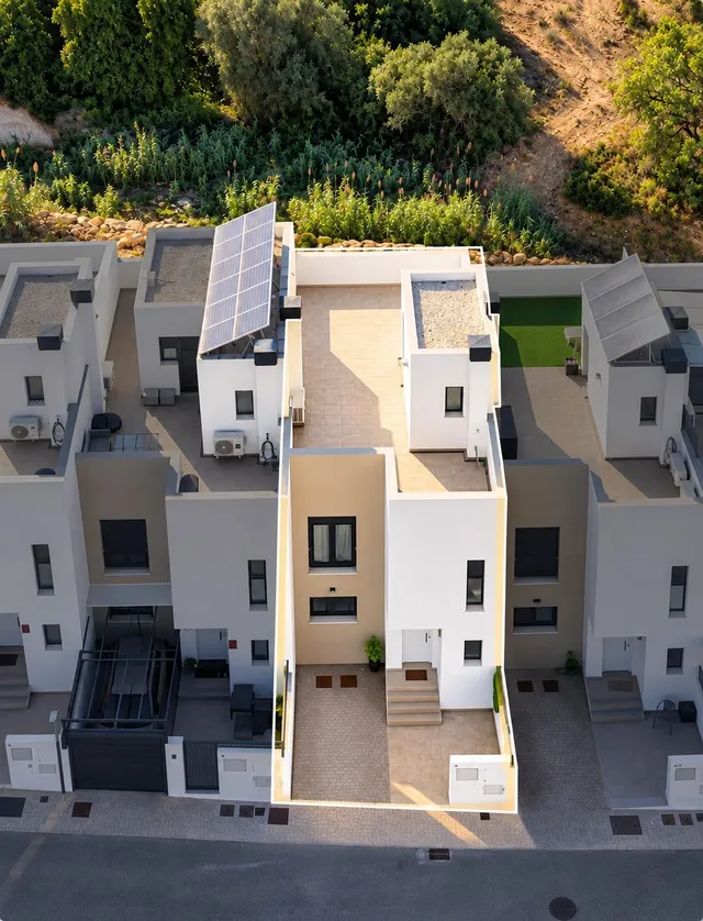 Exclusivo Chalet adosado del 2022 con gran solárium privado en Santa Clara — 8