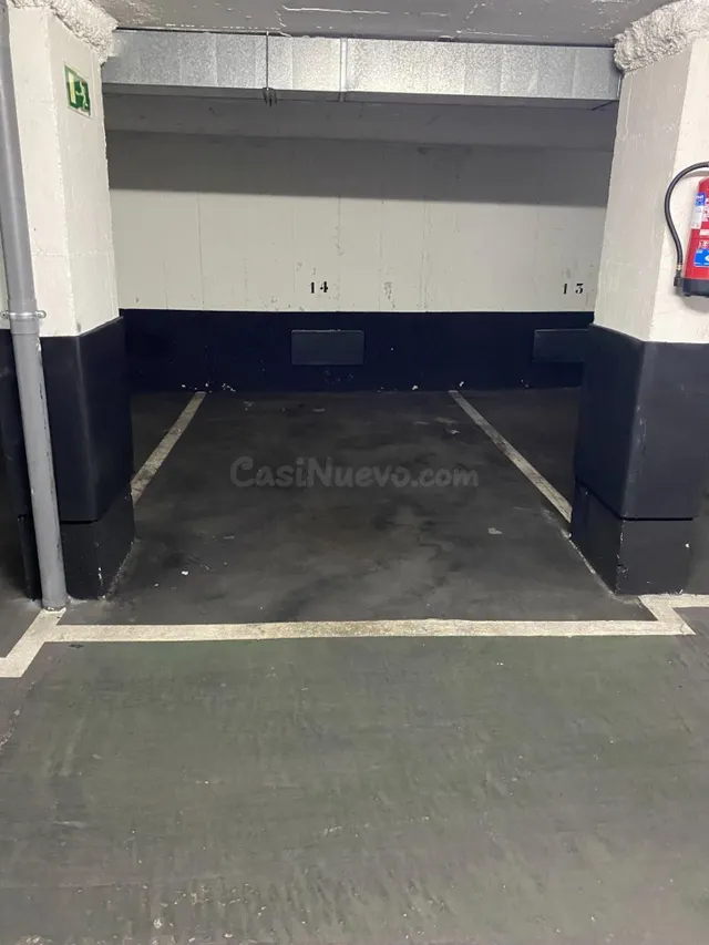 Plaza de garaje para coche pequeño - foto 4