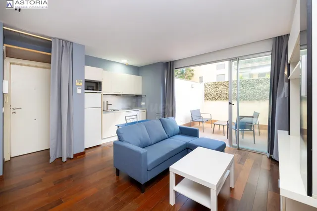 Apartamento tipo loft con garaje incluido y piscina en zona Parque Lagos — 4