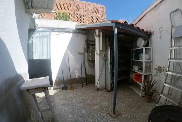 Edificio en calle San Jovita ( local + vivienda) — 6