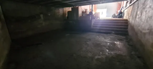 LOCAL COMERCIAL EN VENDA A LA MAURINA — 2