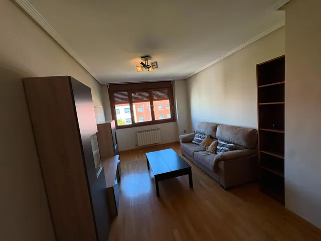 APARTAMENTO EN ALQUILER EN VILLA DEL PRADO, CON ZONAS COMUNES DE PISCINA Y PÁDEL — 10