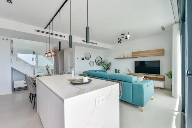 FABULOSO ÁTICO EN RESIDENCIAL DE LUJO CON VISTAS AL MAR EN FINESTRAT. — 10