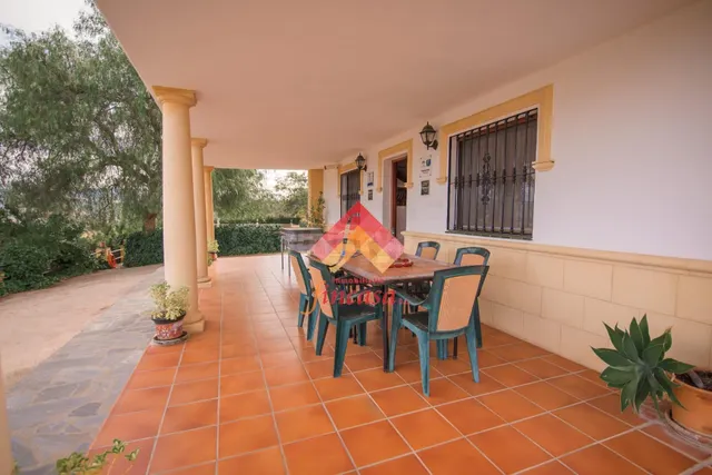 ESTUPENDA CASA DE CAMPO EN AMPLIA PARCELA — 4