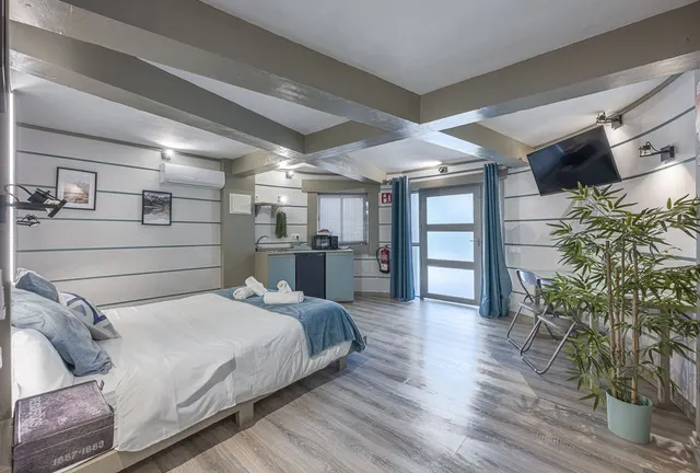 Chalet 12 habitaciones 500m² en venta - Marbella — 45