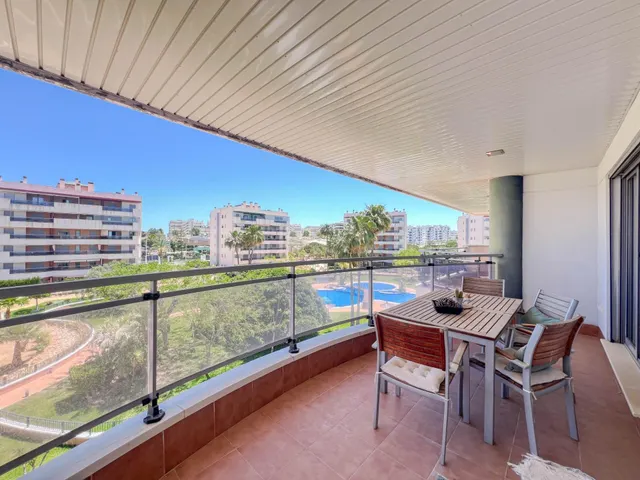 Tu escapada perfecta en Arenales del Sol — 4