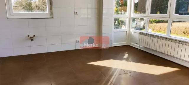 SE VENDEN CHALETS INDEPENDIENTES DE OBRA NUEVA Y CON FINCA C - foto 5