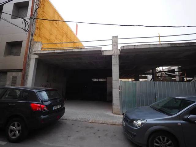 SE VENDE EDIFICIO EN CONTRUCCUÓN EN PARCELA DE 1.583M2 EN IGUALADA, ZONA CENTRO. — 11