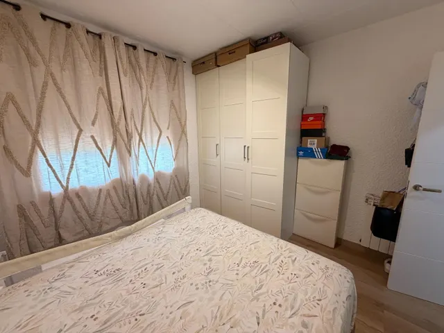 Vivienda unifamiliar. 5 habitaciones dobles. garaje. piscina. — 34