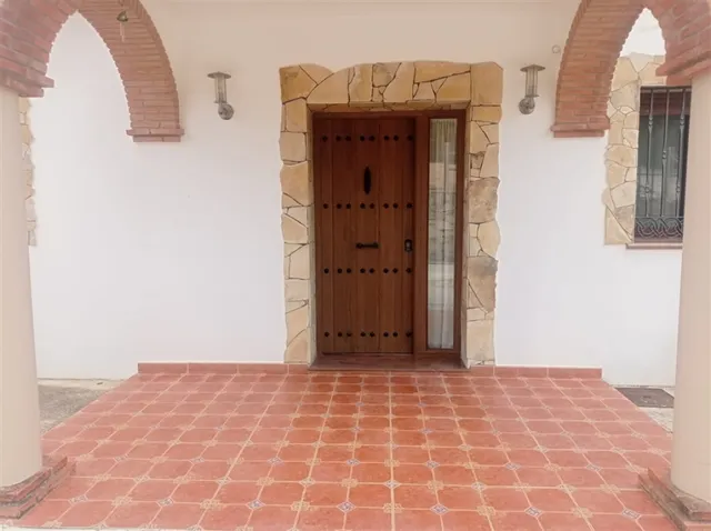 Casa-Chalet en Venta en Cortes De La Frontera Málaga - foto 4