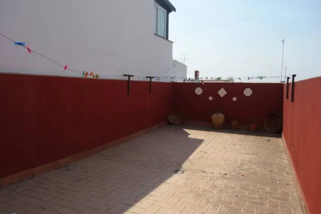Casa nueva, 4 dormitorios, garaje , "próximo a centro" — 43