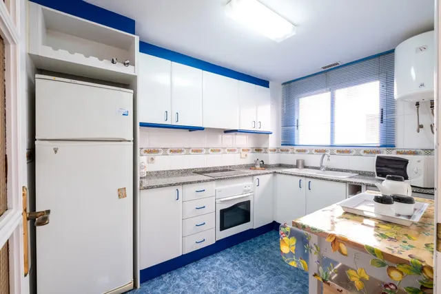 APARTAMENTO EN ALQUILER PARA ESTUDIANTES UNIVERSITARIOS. ZON - foto 3