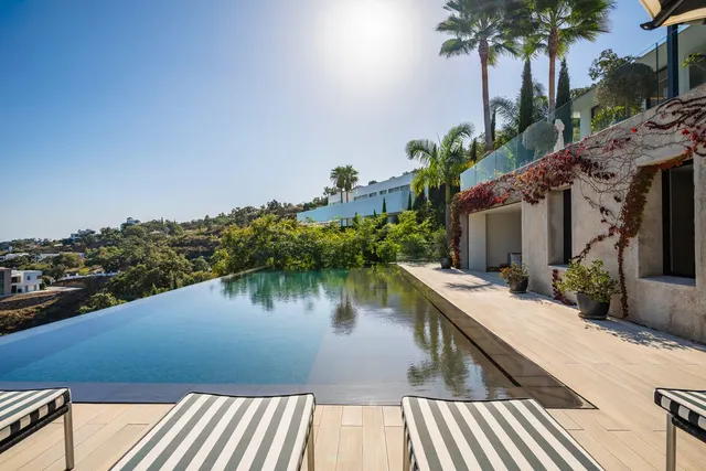 Chalet 6 habitaciones 437m² en venta - Marbella — 39