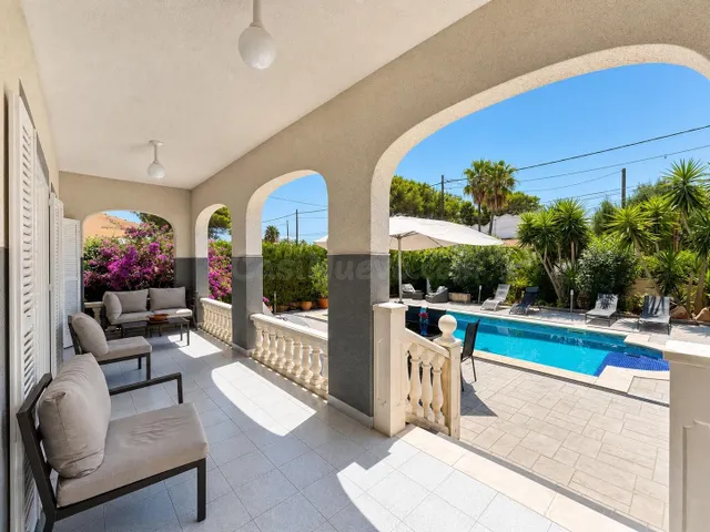 VILLA CON LICENCIA ETV PARA 8 PERSONAS: UNA OPORTUNIDAD ÚNIC - foto 5