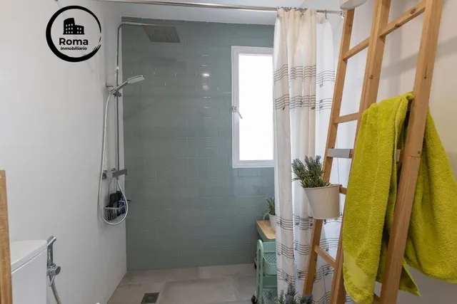 Casa adosada en urbanización con piscina junto al Ferial — 12