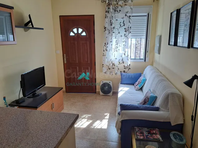 VENTA DE CASA DE DOS PLANTAS MÁS COCHERA EN BELEN - TRUJILLO - foto 3