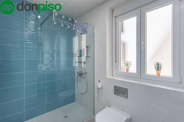 PISO COMPLETAMENTE REFORMADO EN CALLE RECOGIDAS — 30
