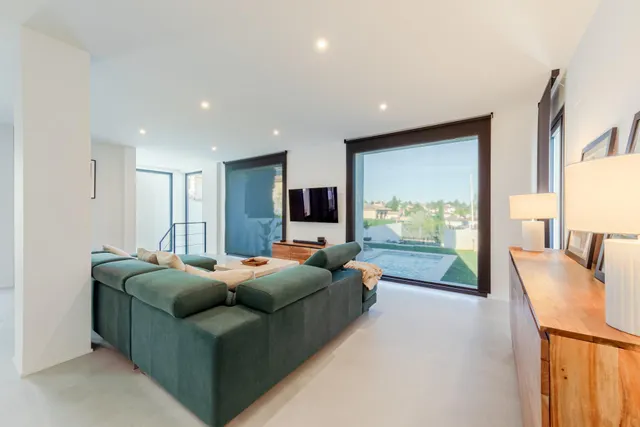 Exclusividad, diseño y privacidad en una de las mejores zonas residenciales de Sevilla — 23
