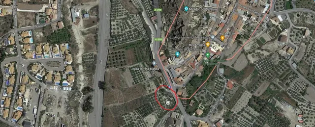 Se vende terreno urbanizable de mas de 1.000m — 3