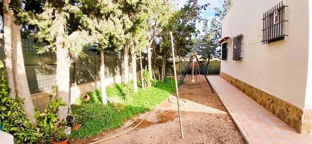 SE VENDE CHALTE DE 5 DORMI, 3 BAÑOS, PISCINA , PARCELA 2300 MST, 250 MST2, CASA, BARABACOA, AMUEBLADO EN VALLE DEL SOL MURCIA — 10