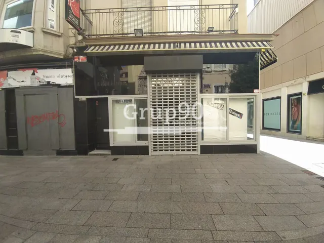 OPORTUNIDAD PARA TU NEGOCIO !! LOCAL EN EL EIX COMERCIAL — 13
