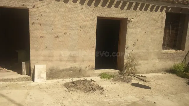 CASERON DE PUEBLO PARA REFORMAR - foto 3