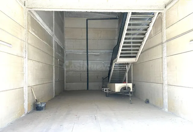 Local comercial 130m² en alquiler - San Jerónimo - foto 2