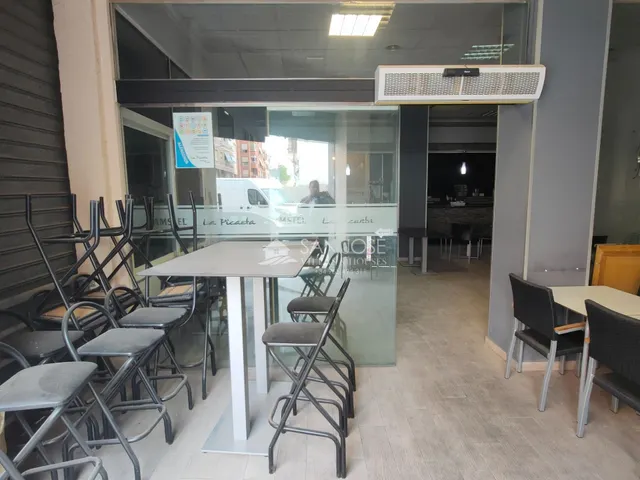 SE VENDE LOCAL CON CAFETERIA-BAR MONTADO CON LICENCIA EN BUENA ZONA DE NOVELDA — 13