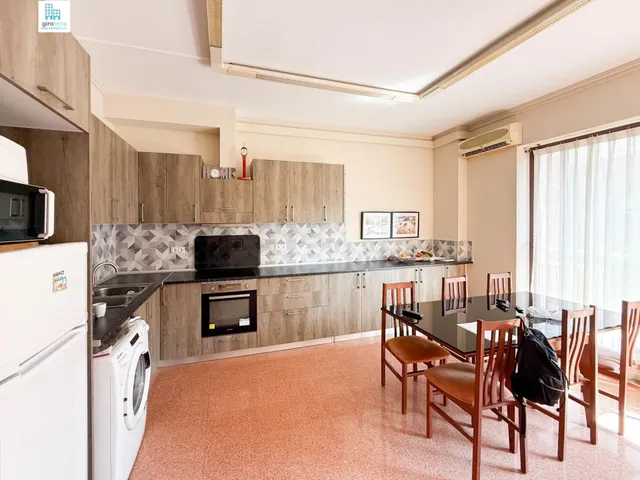 PLANTA BAJA CON GARAJE EN VENTA — 11