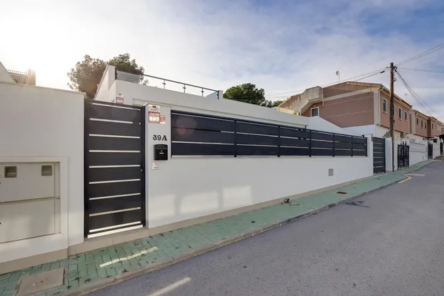 Villa 3 habitaciones 111m² en venta - Pinar de Campoverde — 28