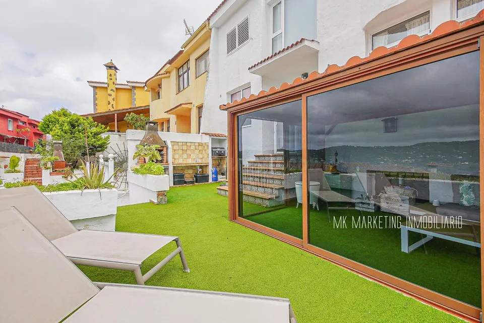 Pareado 4 habitaciones 137m² en venta - CUESTA LA GRAMA