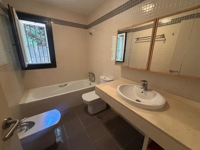 Chalet en Chiclana: amplitud, comodidad y calidad de vida — 37