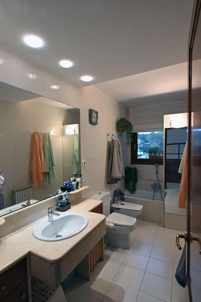 Chalet exclusivo en Tortosa con vistas a Els Ports, piscina y jardín privado — 24