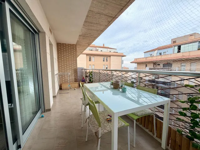 Vivienda reformada con terraza en Aguadulce Norte, piscina comunitaria y lista para entrar a vivir — 2