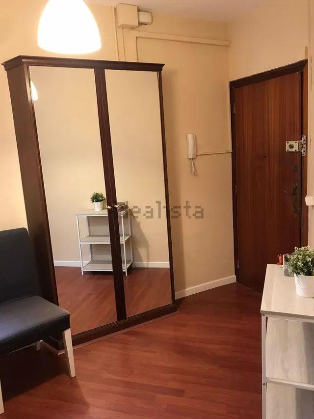 HERMOSO PISO LA SAGRERA, calle de Concepción Arenal — 15