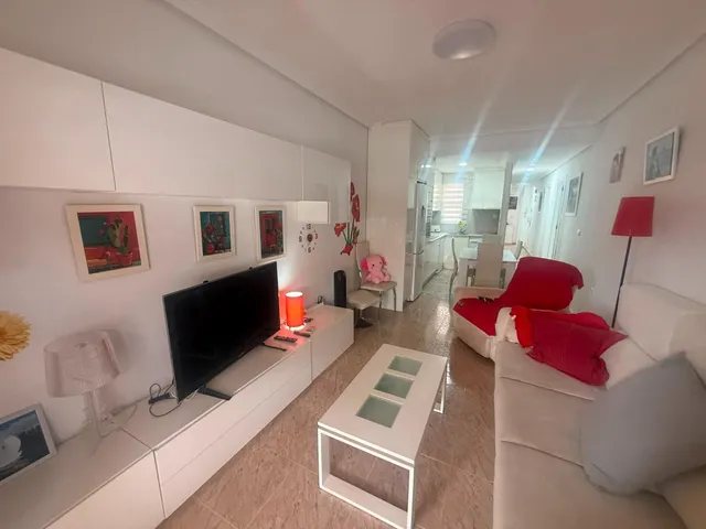 AMPLIO ÁTICO REFORMADO EN AVDA.HABANERAS : 3 HAB, 2 BAÑOS. — 6