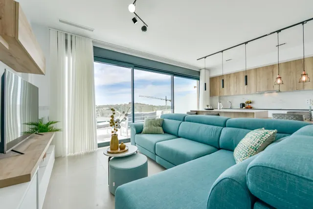 FABULOSO ÁTICO EN RESIDENCIAL DE LUJO CON VISTAS AL MAR EN FINESTRAT. — 2