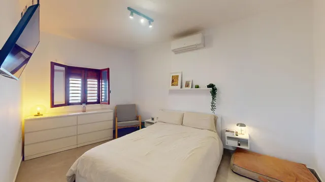 Piso con terraza y terreno en Guimar — 15