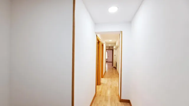 Urbis te ofrece una oficina en alquiler en la zona Labradores, Salamanca. — 9