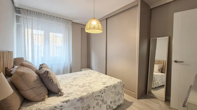 PISO VENTA SALAMANCA. Urbis te ofrece un piso reformado en venta en Garrido Sur, Salamanca. — 16