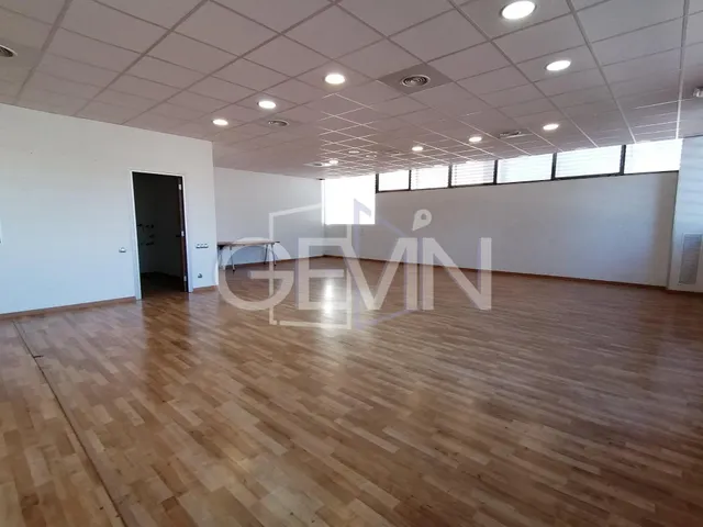 Oficina en alquiler en Santa Perpetua de Mogoda en Poligono Urbasa — 4