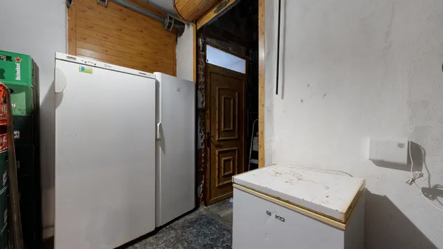 QUIERES VIVIR EN EL CENTRO DE BURRIANA Y TENER TU PROPIO NEGOCIO... — 24