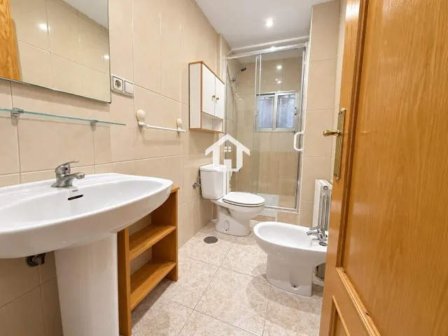 PISO EN VENTA EN ALICANTE, ZONA DE PRINCESA MERCEDES. 67m2 , 2 habitaciones, 1 BAÑO, PLANTA BAJA, SIN ASCENSOR. — 9