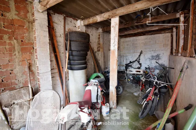 TERRENO URBANO CON MUCHAS POSIBILIDADES — 31