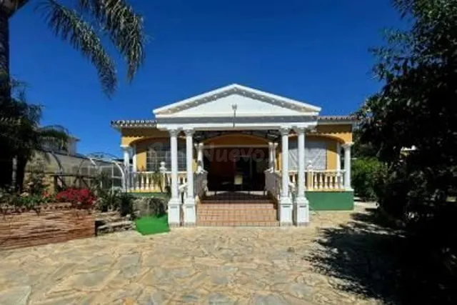 Chalet-Villa en la exclusiva zona de Ricmar, Marbella - foto 2